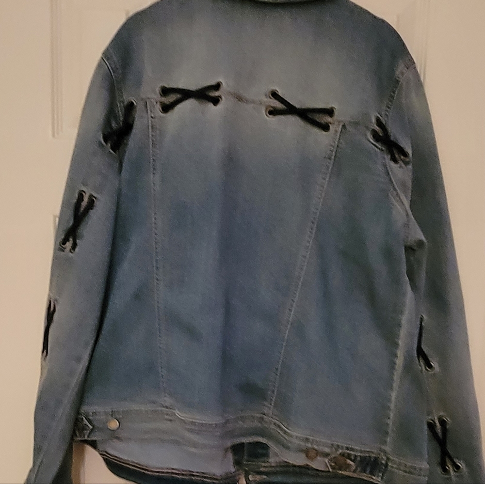 Bandolino‎ Jean Jacket - Picture 3 of 4